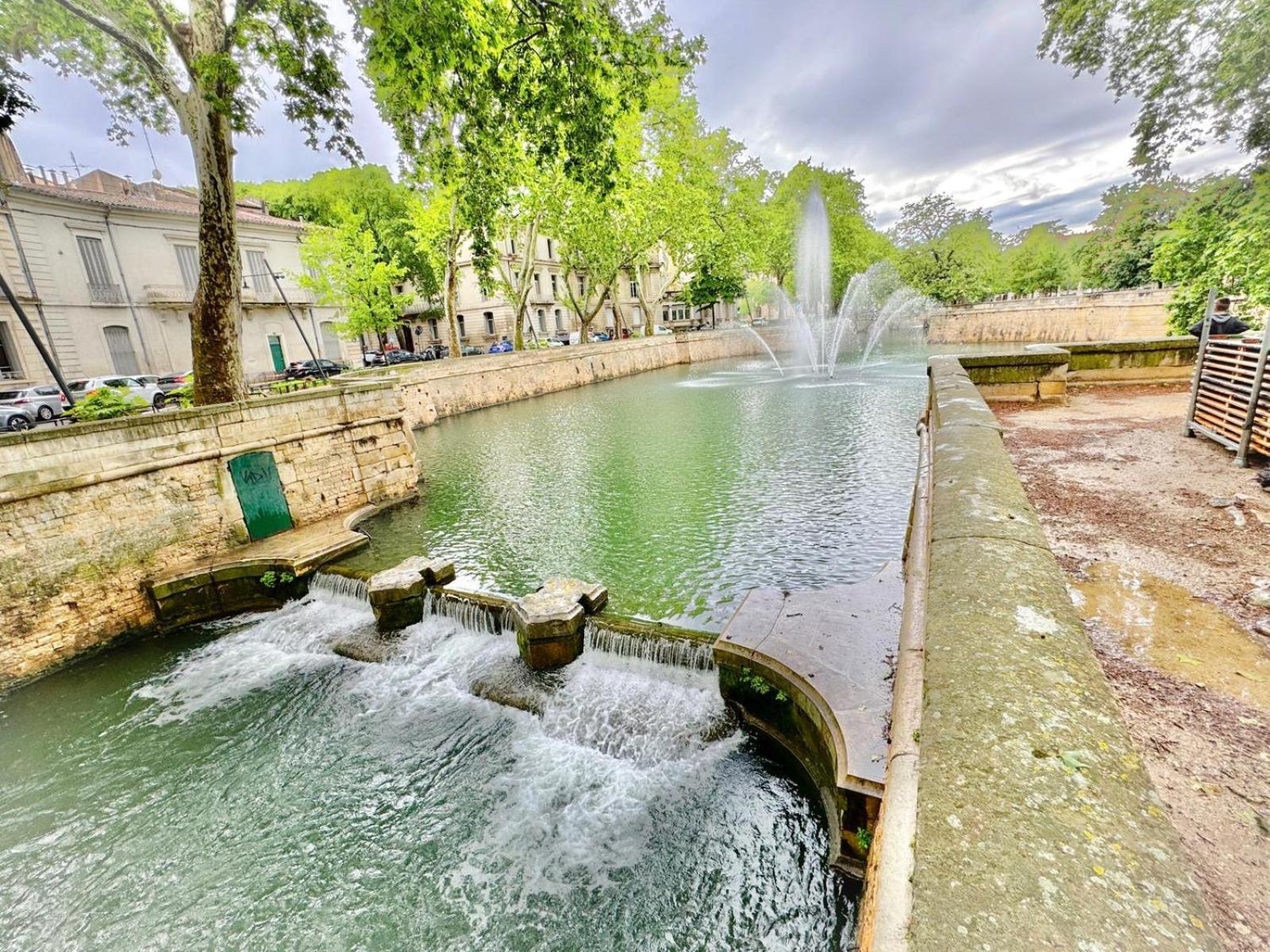 Ni'douillet-p3 Terrasse Et Climatise-coeur De * Nîmes