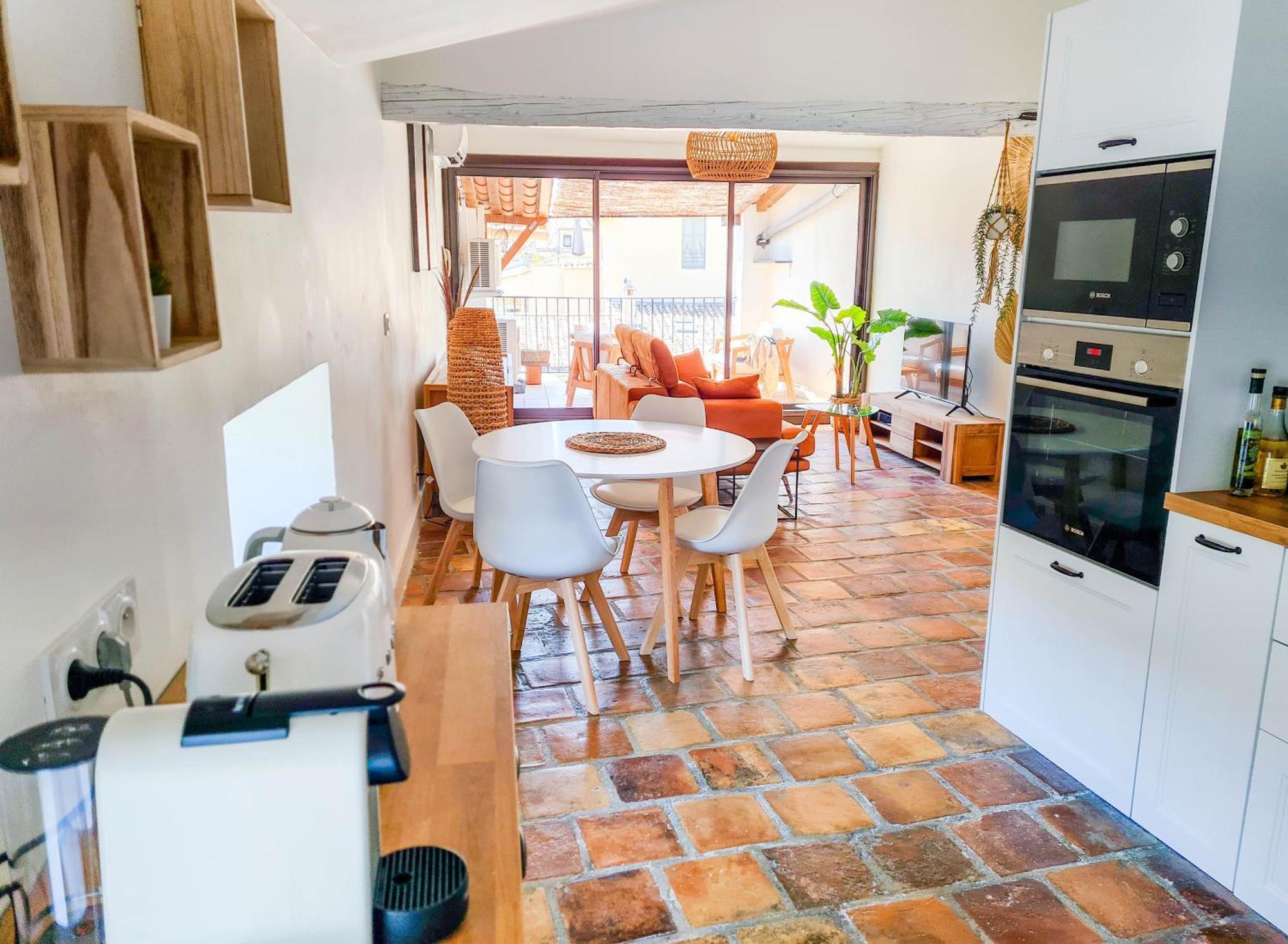 Ni'douillet-p3 Terrasse Et Climatise-coeur De Nîmes